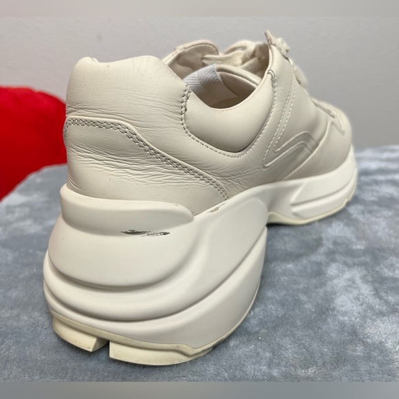 Gucci Rython Strawberry Sneakers - Picture 9 of 14